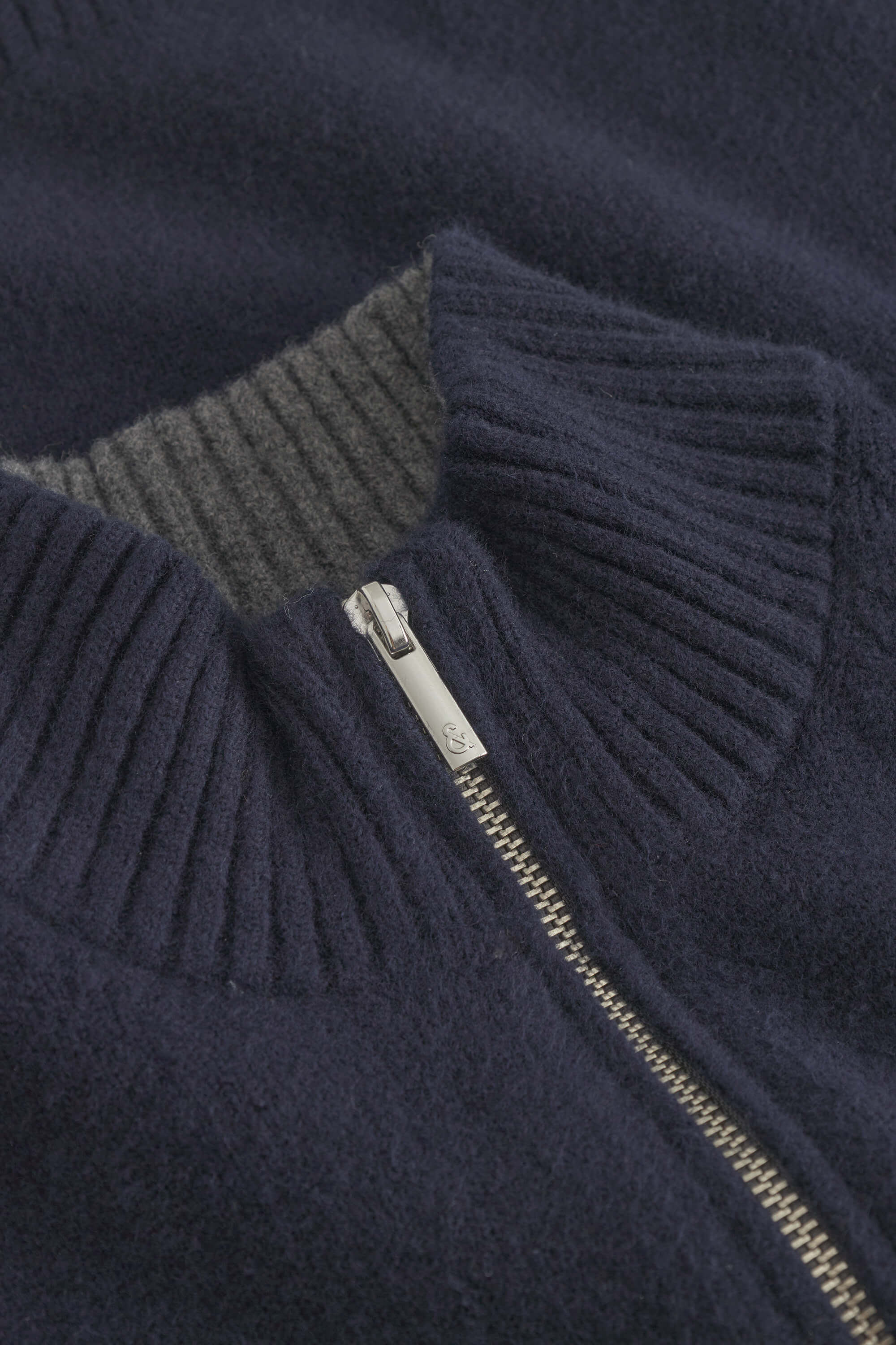 Troyer Woolen Touch - Navy