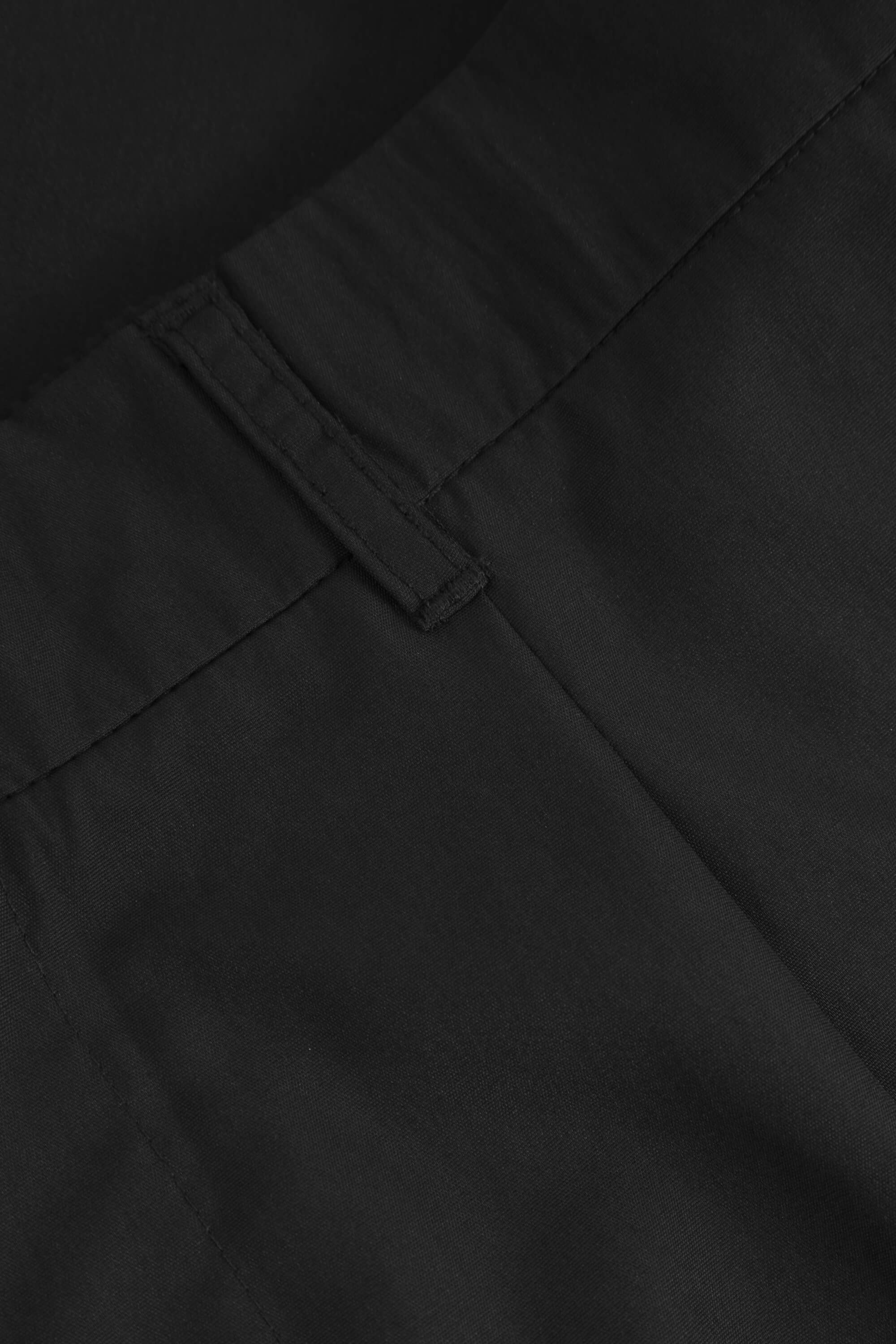 Light Chino - Black