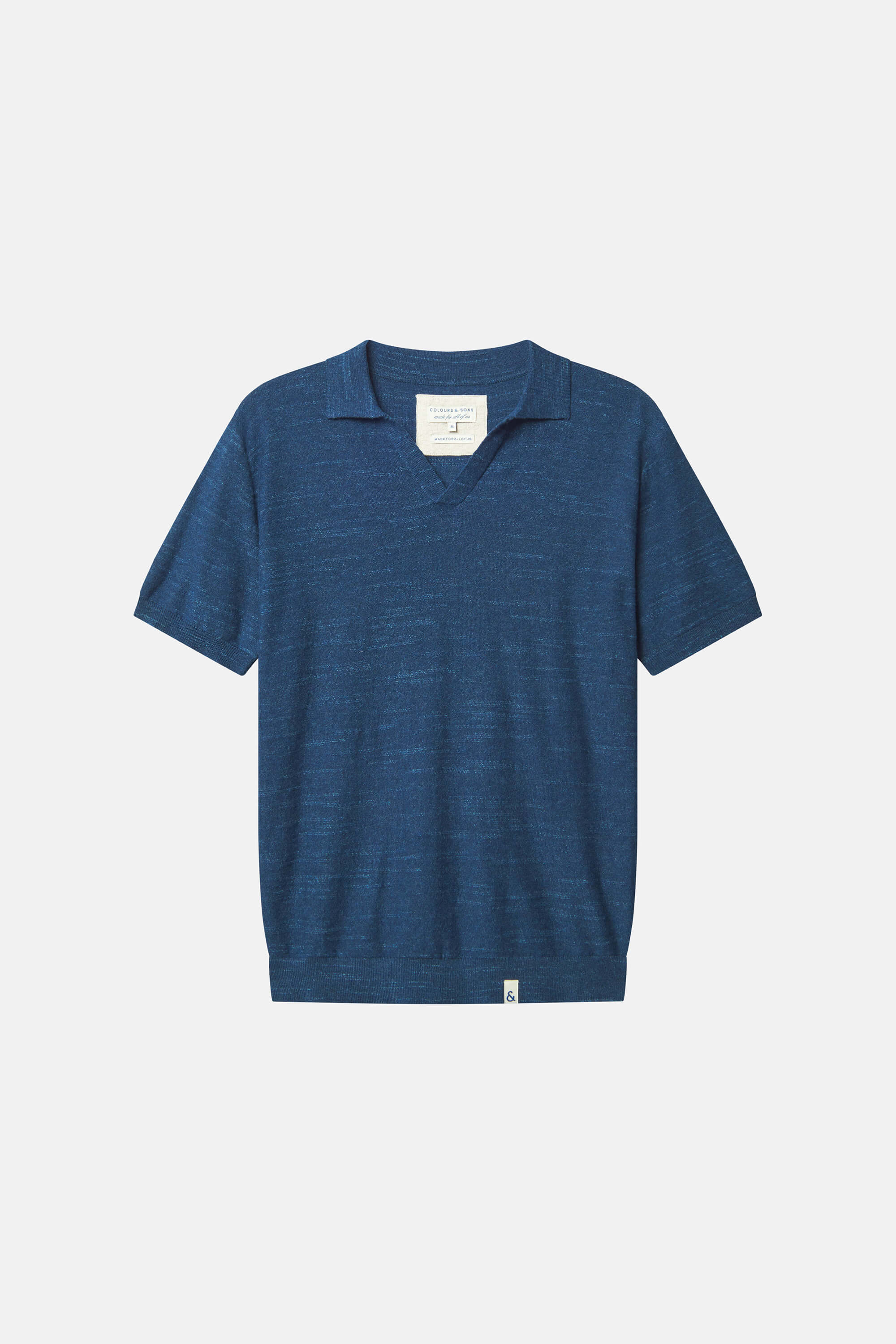 Herren Strick-Poloshirt, blau, aus 80% Baumwolle 20% Recyceltem Polyester von Colours & Sons
