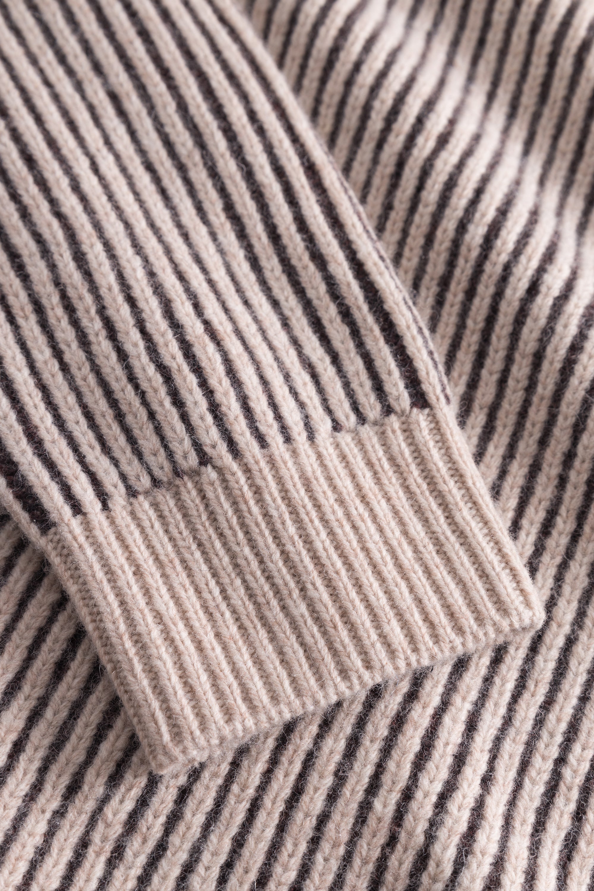 Ripp Pullover - Peanut-Port Wine